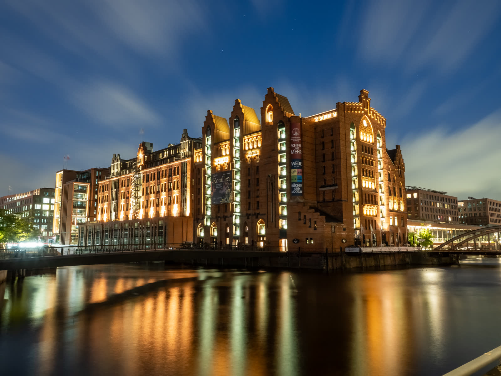 Maritimes Museum in der Hamburger Speicherstadt bei Nacht — Martina Ziegler
